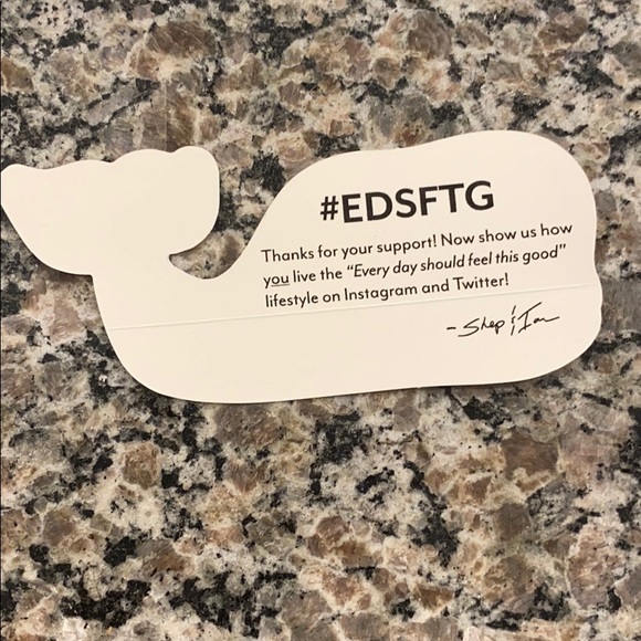 Vineyard Vines American flag whale sticker - Picture 2 of 2